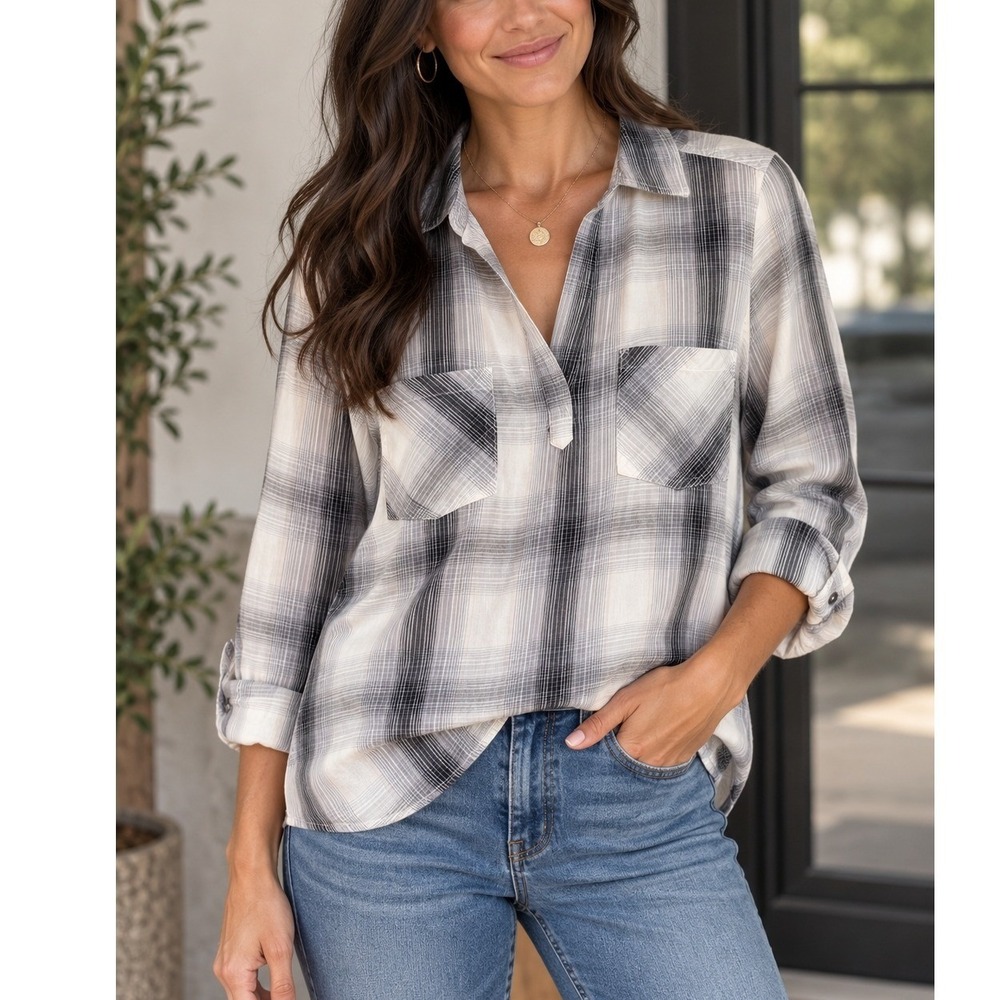 Mudd Plaid Top Women XL Grey Excellent Long Sleeve V-Neck Roll Tab Blouse